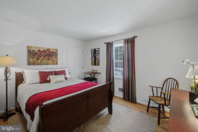 711 AMBLESIDE DR, Wilmington, DE 19808