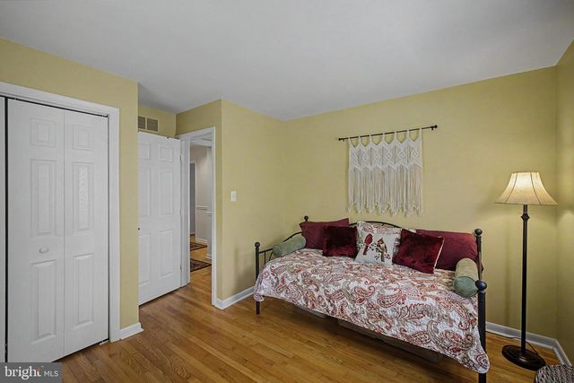711 AMBLESIDE DR, Wilmington, DE 19808