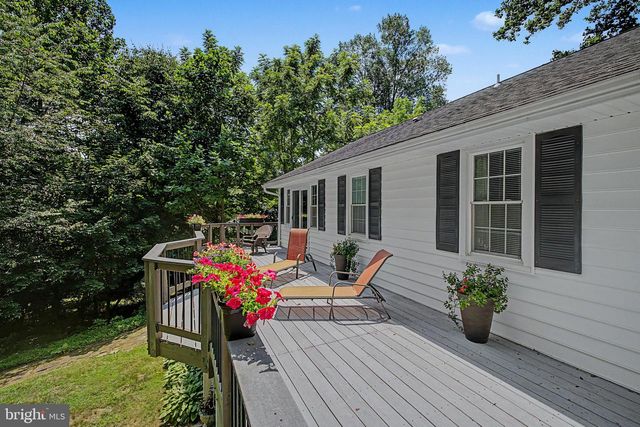 711 AMBLESIDE DR, Wilmington, DE 19808