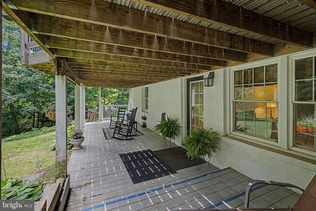 711 AMBLESIDE DR, Wilmington, DE 19808