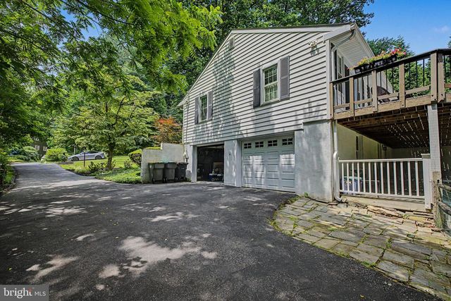711 AMBLESIDE DR, Wilmington, DE 19808