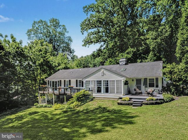 711 AMBLESIDE DR, Wilmington, DE 19808