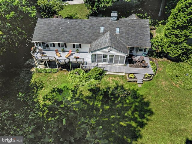 711 AMBLESIDE DR, Wilmington, DE 19808