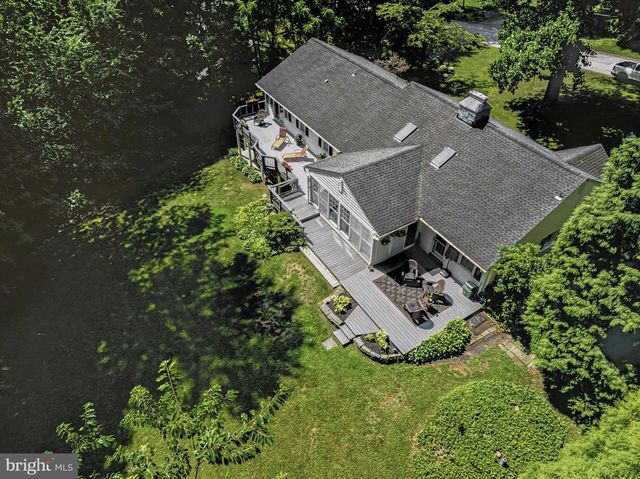711 AMBLESIDE DR, Wilmington, DE 19808