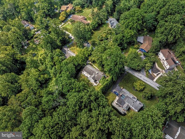 711 AMBLESIDE DR, Wilmington, DE 19808