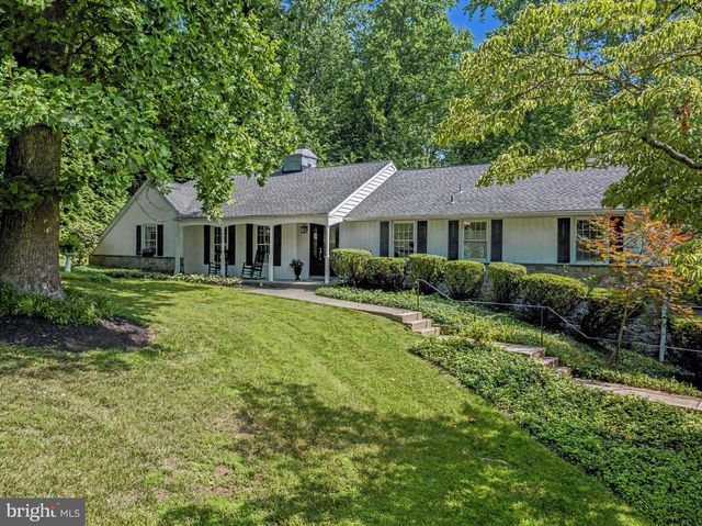711 AMBLESIDE DR, Wilmington, DE 19808