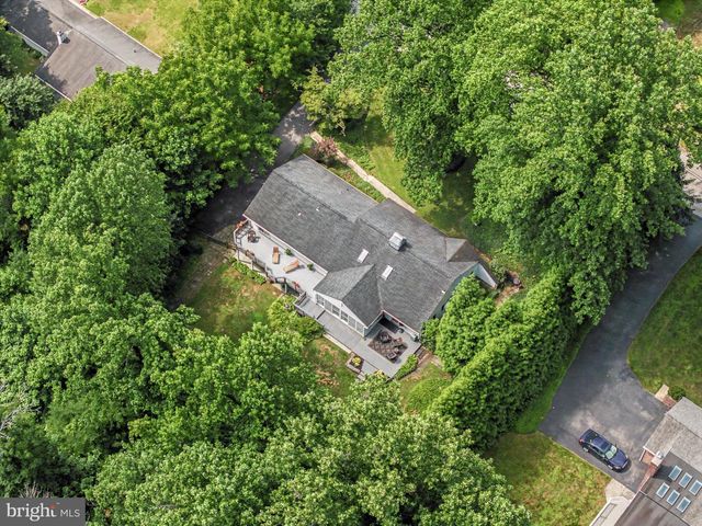 711 AMBLESIDE DR, Wilmington, DE 19808