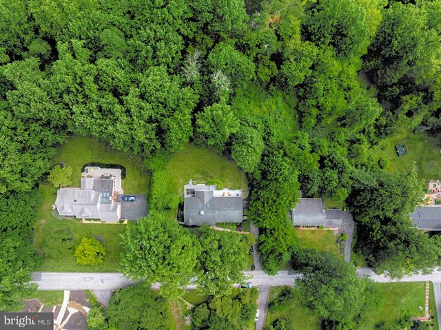 711 AMBLESIDE DR, Wilmington, DE 19808