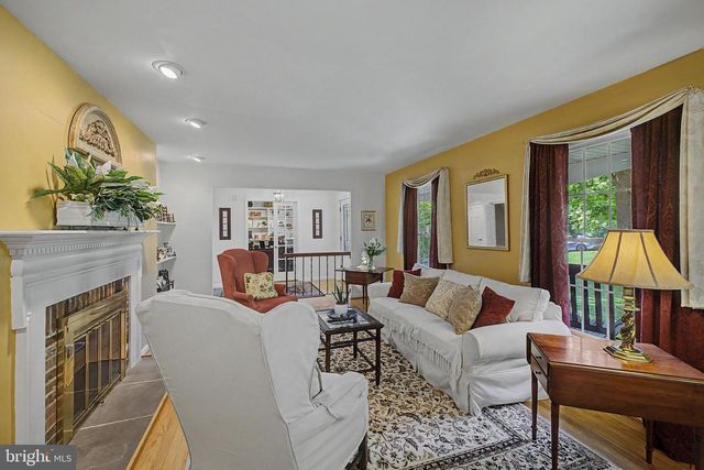 711 AMBLESIDE DR, Wilmington, DE 19808