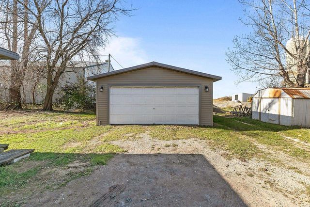 N3901 STATE ROAD 76, Hortonville, WI 54944