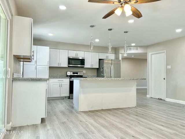 117 W DEL RIO Drive, Tempe, AZ 85282