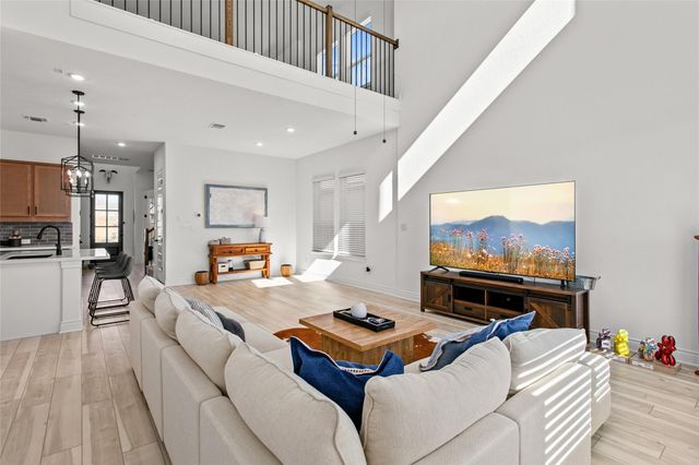 481 Darley Oak DR, Dripping Springs, TX 78620