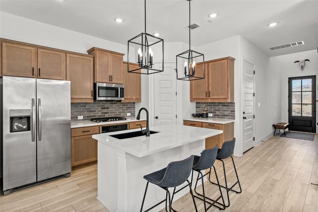 481 Darley Oak DR, Dripping Springs, TX 78620