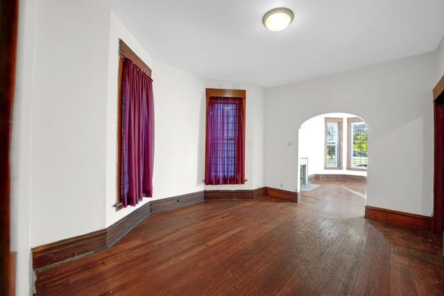 6045 S Peoria Street, Chicago, IL 60621