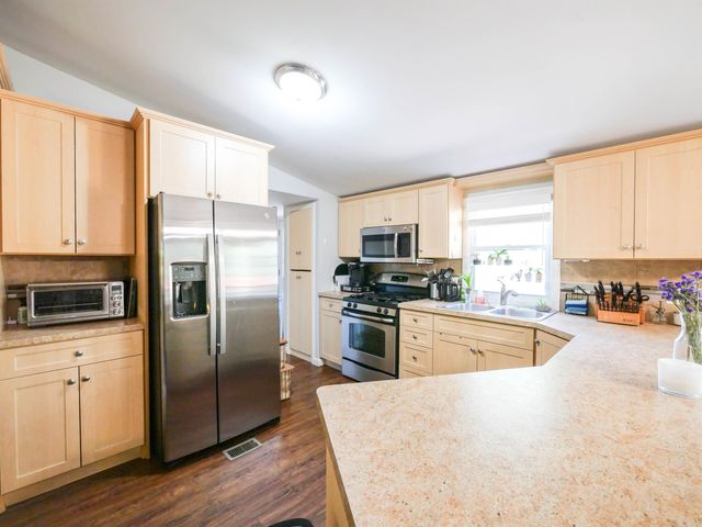 85 Sylvan Ridge Road, Winhall, VT 05340