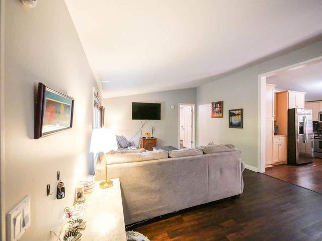85 Sylvan Ridge Road, Winhall, VT 05340
