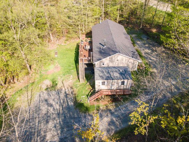 85 Sylvan Ridge Road, Winhall, VT 05340