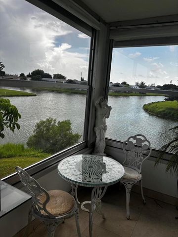 13 CHATHAM A, West Palm Beach, FL 33417