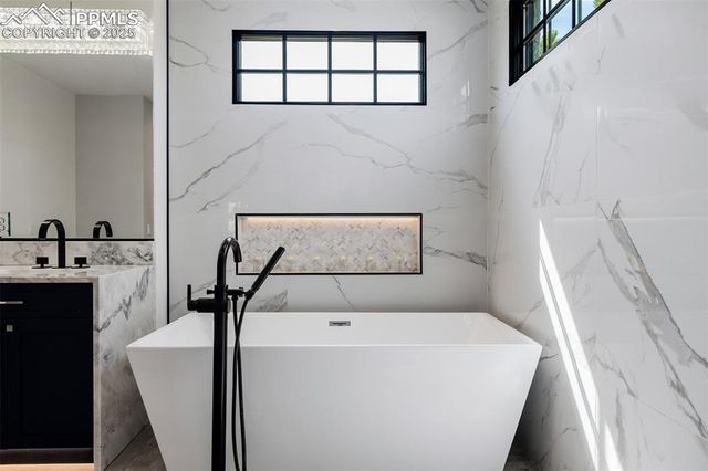 6234 Nautique Circle, Larkspur, CO 80118