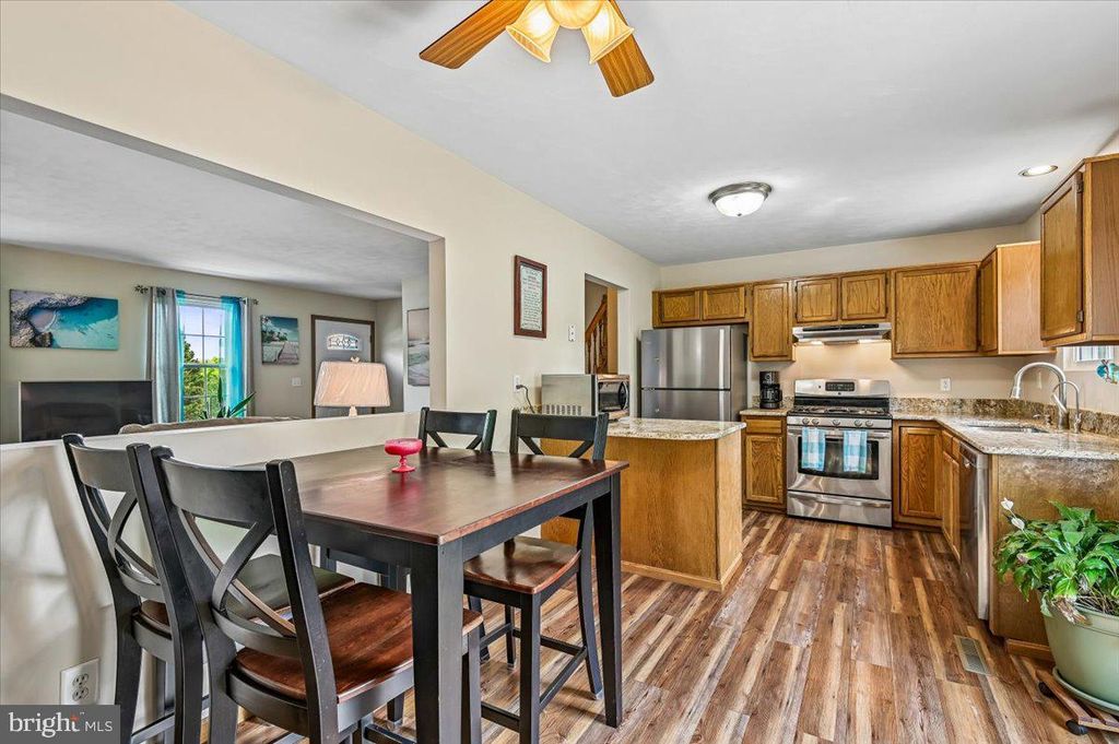 Image 11 of property listing at 2813 BROUGHAM CT, Manchester, MD 21102
