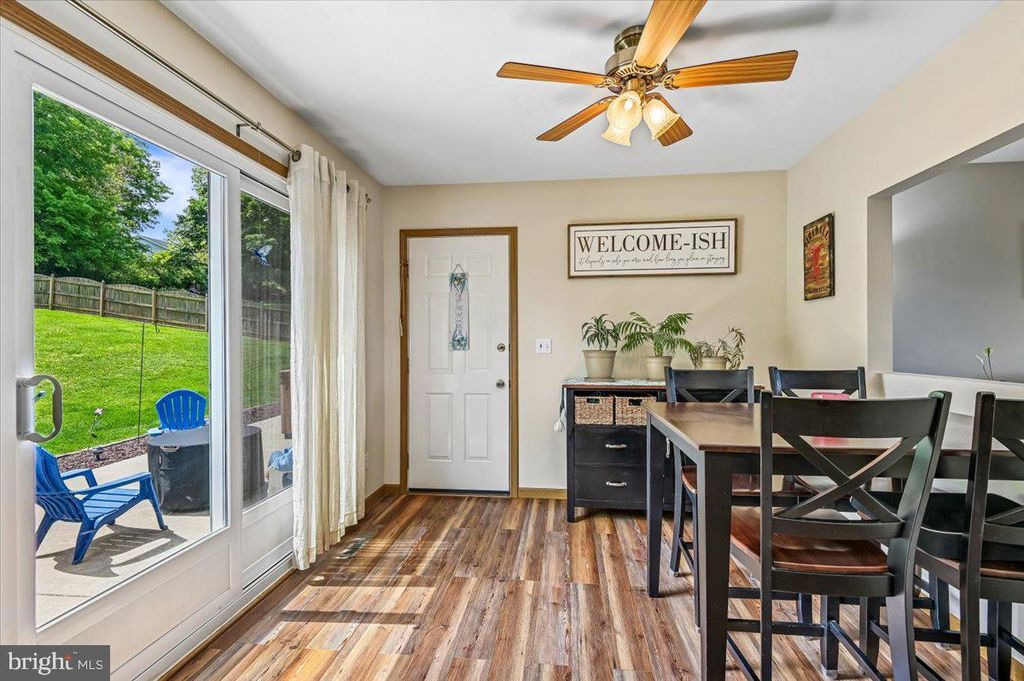 Image 12 of property listing at 2813 BROUGHAM CT, Manchester, MD 21102