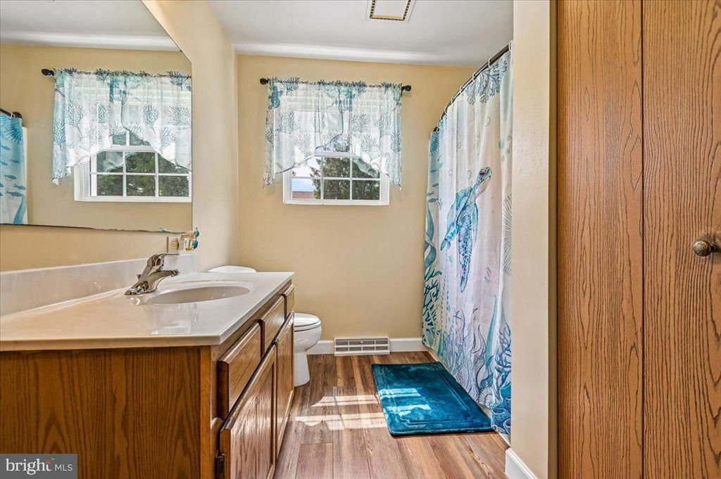 Image 16 of property listing at 2813 BROUGHAM CT, Manchester, MD 21102