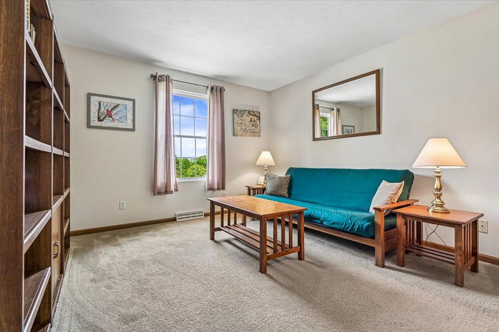 Image 21 of property listing at 2813 BROUGHAM CT, Manchester, MD 21102