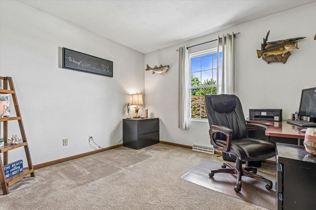 Image 24 of property listing at 2813 BROUGHAM CT, Manchester, MD 21102
