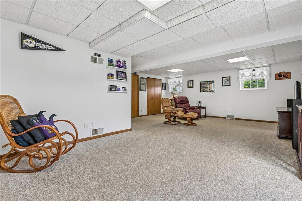 Image 29 of property listing at 2813 BROUGHAM CT, Manchester, MD 21102