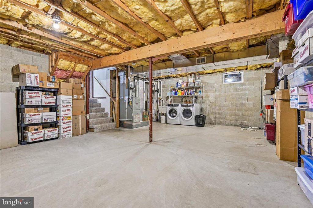 Image 37 of property listing at 2813 BROUGHAM CT, Manchester, MD 21102