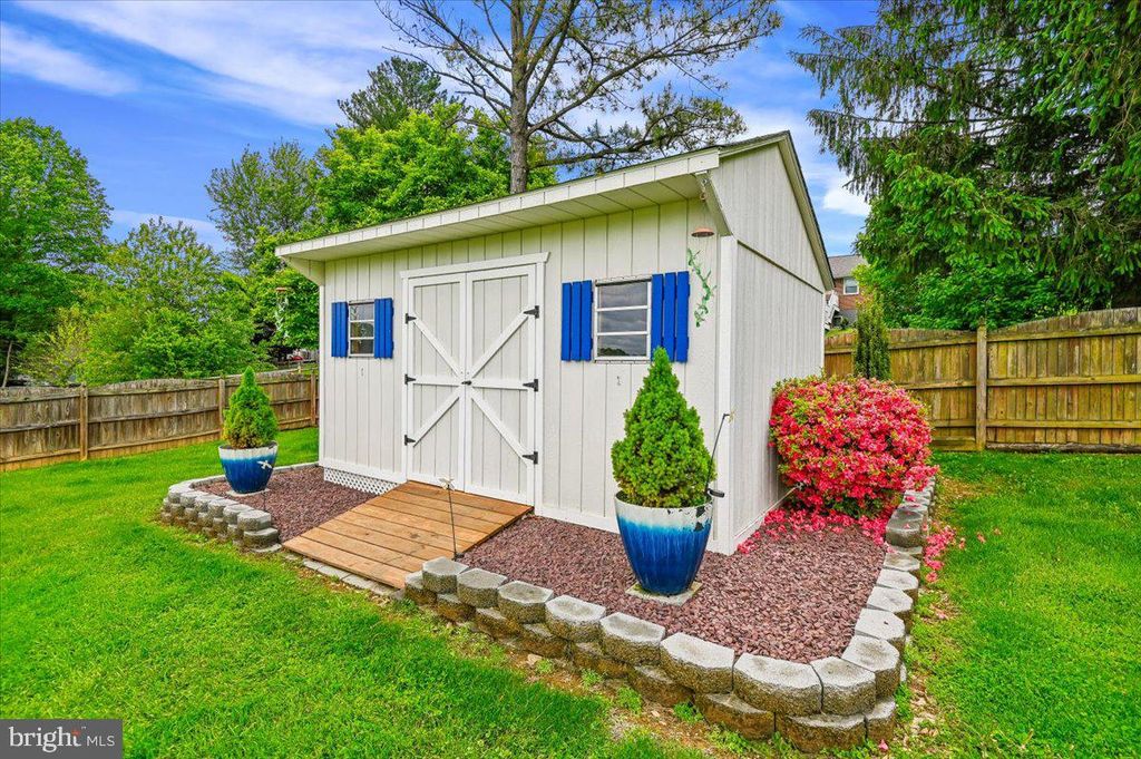 Image 48 of property listing at 2813 BROUGHAM CT, Manchester, MD 21102