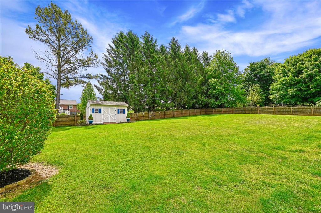 Image 51 of property listing at 2813 BROUGHAM CT, Manchester, MD 21102