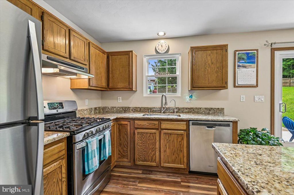 Image 8 of property listing at 2813 BROUGHAM CT, Manchester, MD 21102