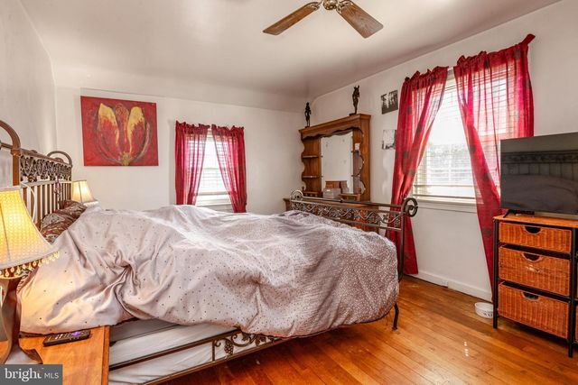1925 E FAIRMONT ST, Allentown, PA 18109
