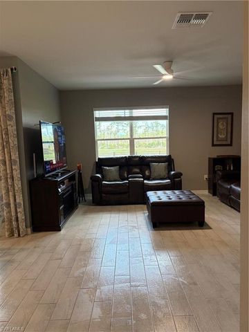20352 Camino Torcido LOOP, North Fort Myers, FL 33917