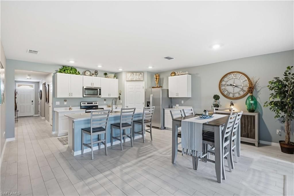 20352 Camino Torcido LOOP, NORTH FORT MYERS, FL 33917 — photo 2