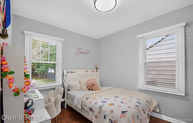 631 Nightingale Street, Dearborn, MI 48128