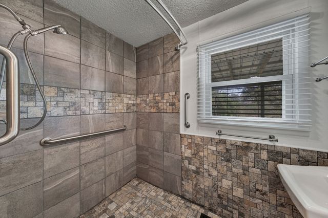 781 Ardmore Hwy, Taft, TN 38488