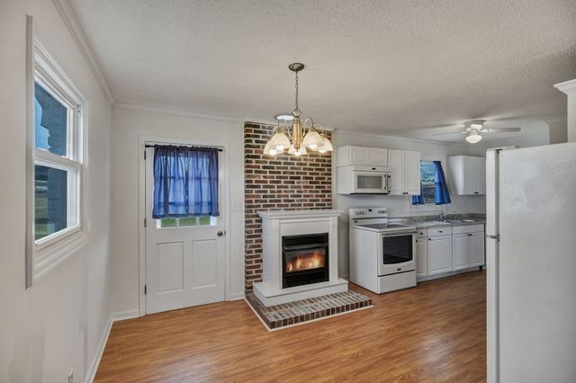 781 Ardmore Hwy, Taft, TN 38488