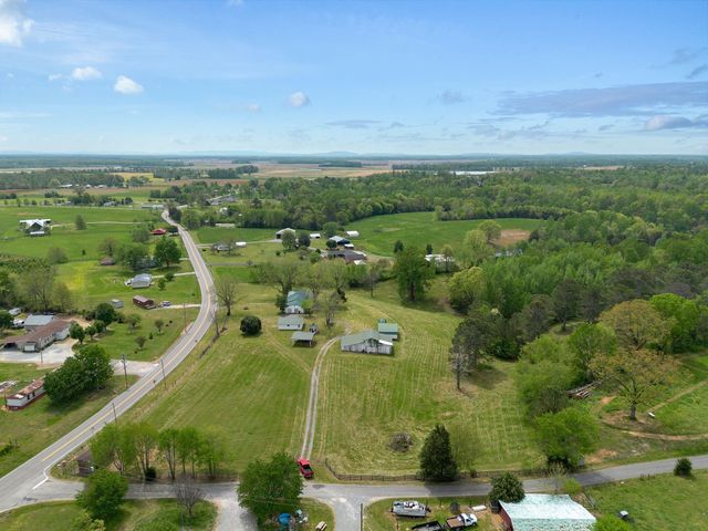 781 Ardmore Hwy, Taft, TN 38488
