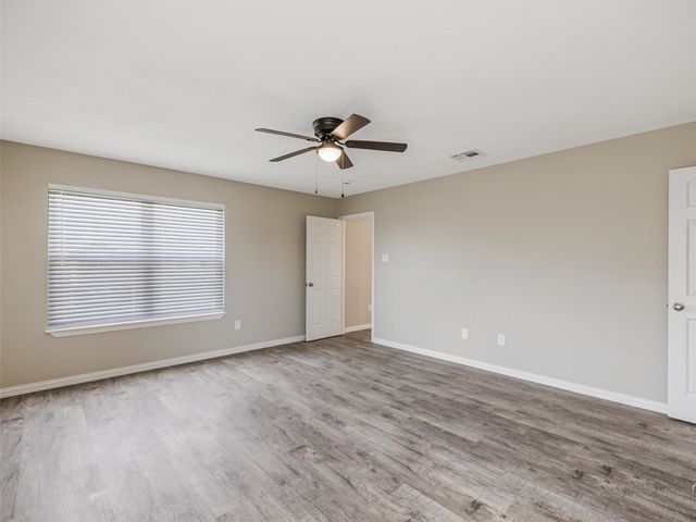 316 Spurlock Drive, Krum, TX 76249