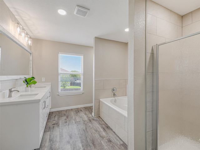 316 Spurlock Drive, Krum, TX 76249