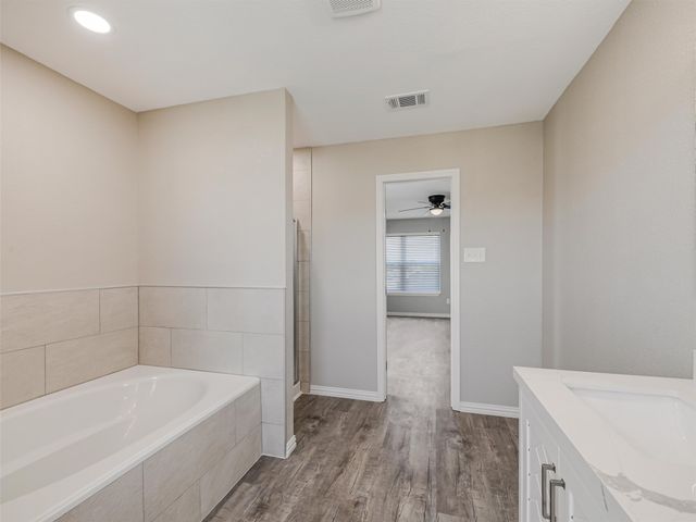 316 Spurlock Drive, Krum, TX 76249