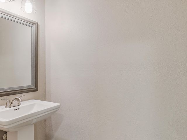 316 Spurlock Drive, Krum, TX 76249