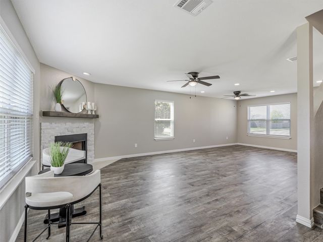 316 Spurlock Drive, Krum, TX 76249