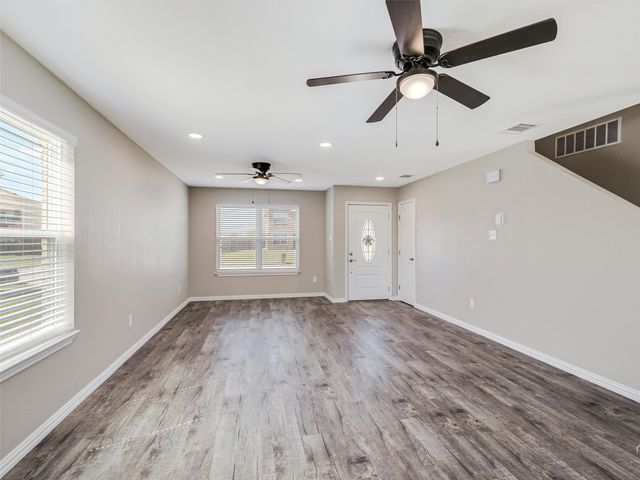 316 Spurlock Drive, Krum, TX 76249