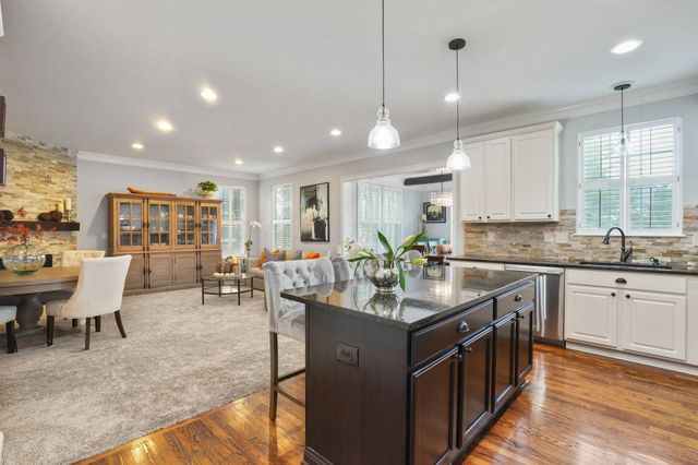 9351 Burnett Lane, Dublin, OH 43017