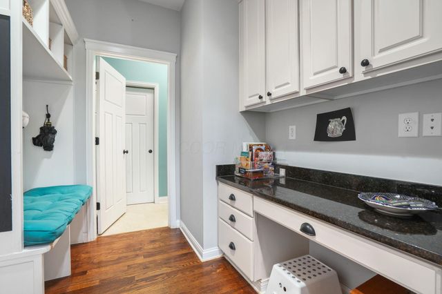 9351 Burnett Lane, Dublin, OH 43017