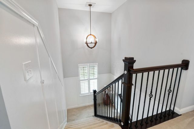 9351 Burnett Lane, Dublin, OH 43017