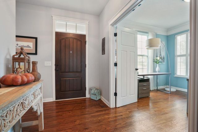 9351 Burnett Lane, Dublin, OH 43017